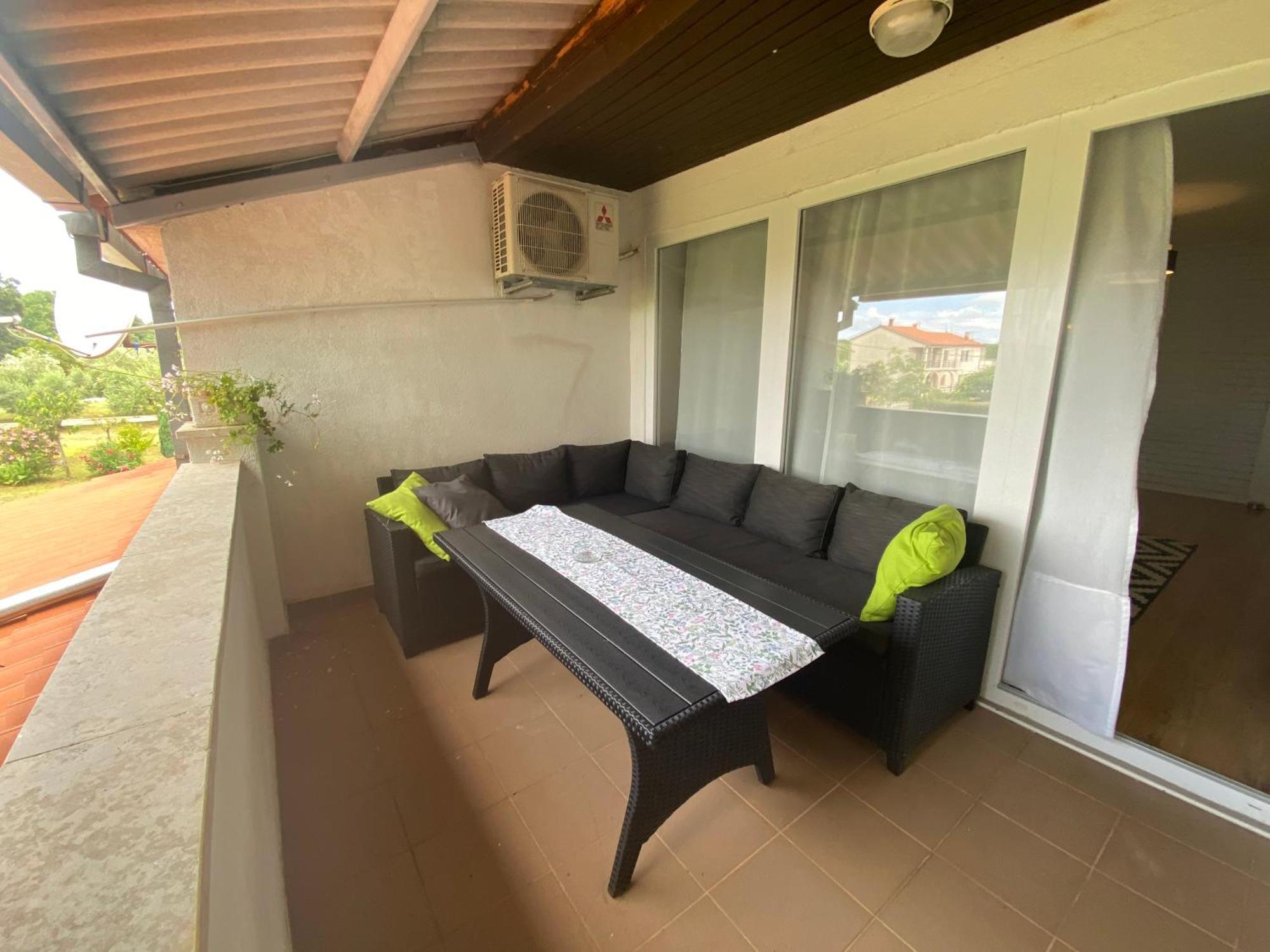 Two-Bedroom Countryside Apartment Marčana Zewnętrze zdjęcie